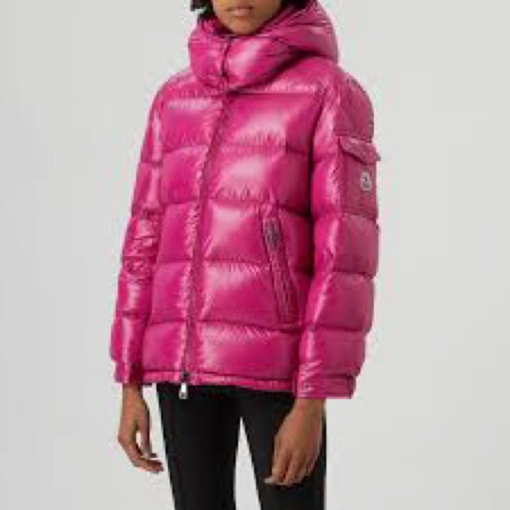 MONCLER PINK PUFFER JACKET (AMAZING DEAL)
